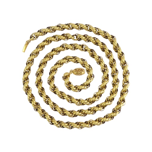 19th century 18ct gold ropetwist muff chain necklace with barrel clasp, c.1830,